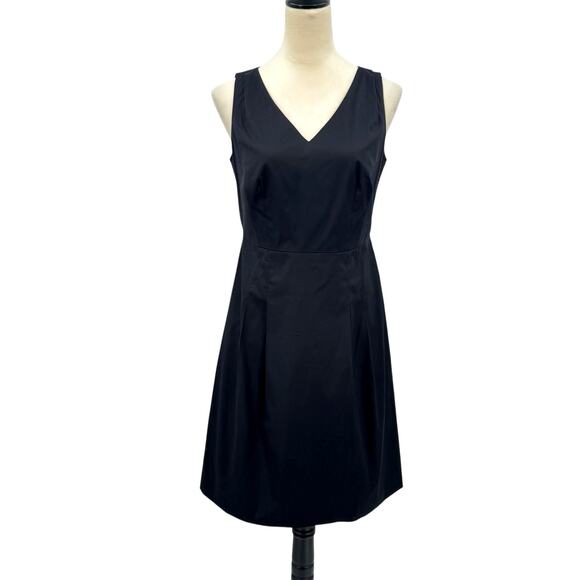 Brooks Brothers Dresses & Skirts - Brooks Brothers Petite Black Poplin Cotton V-neck Sleeveless Fit & Flare Dress